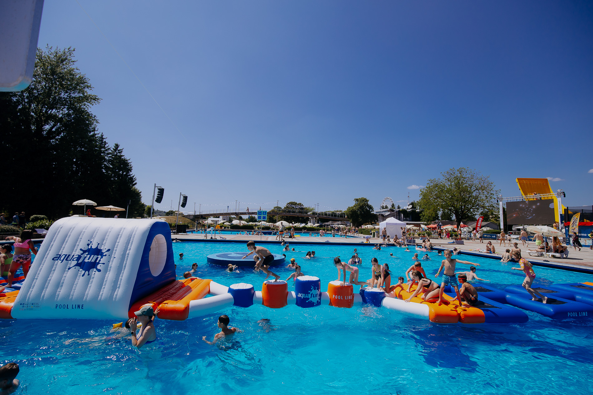 Pool Fun Line Splash It Waterparks — Φουσκωτά Υδάτινα Πάρκα Aquafun σε Ελλάδα & Κύπρο
